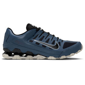  Nike Reax 8 TR Right Side View