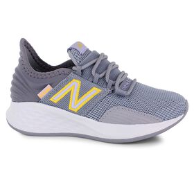  New Balance Fresh Foam Roav Right Side View