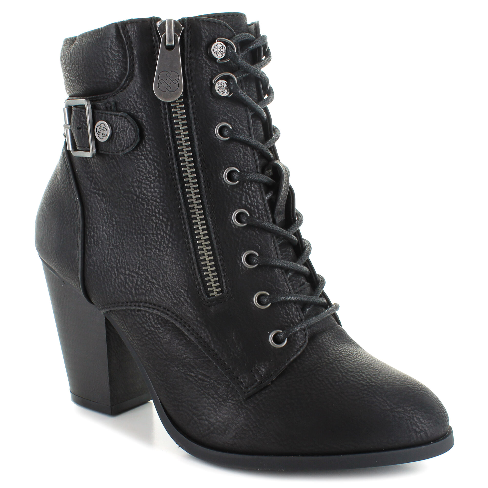 daisy fuentes tennis shoes