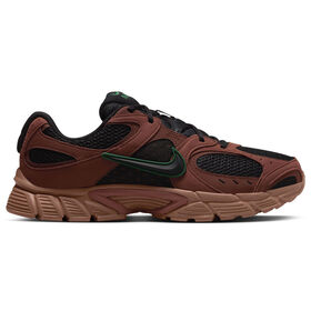 Dad Shoes Nike V5 RNR Right Side View