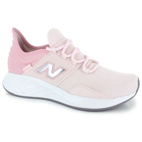  New Balance WROAV7YT Right Side View