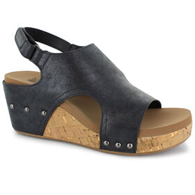  Jessica Cline Carrie Right Side View