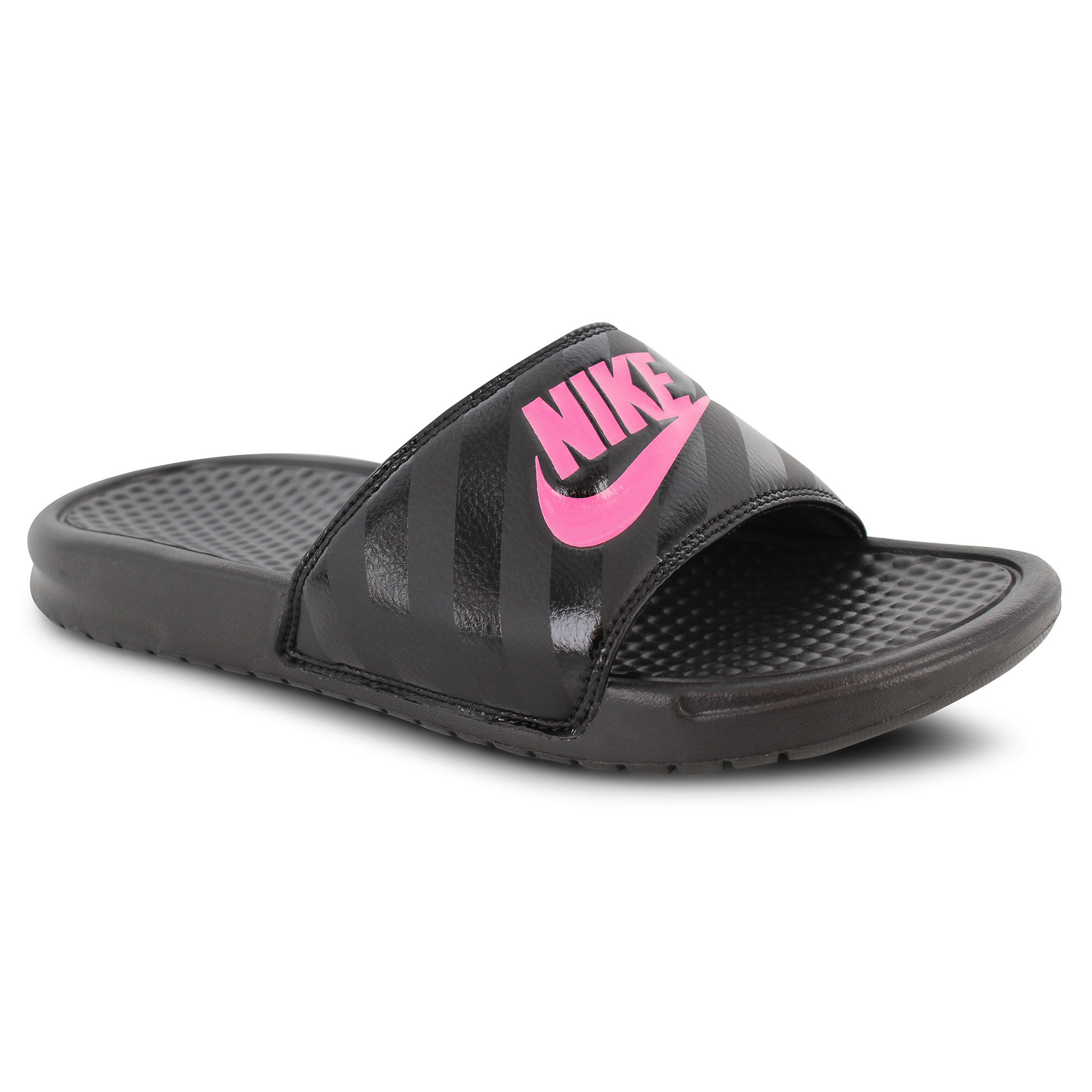 nike sandals shoe show