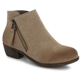  No Call Lily Right Side View