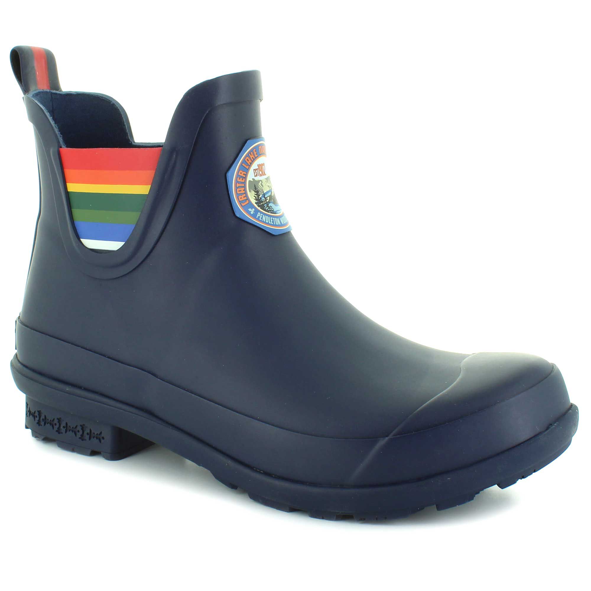 Shoe dept shop winter boots