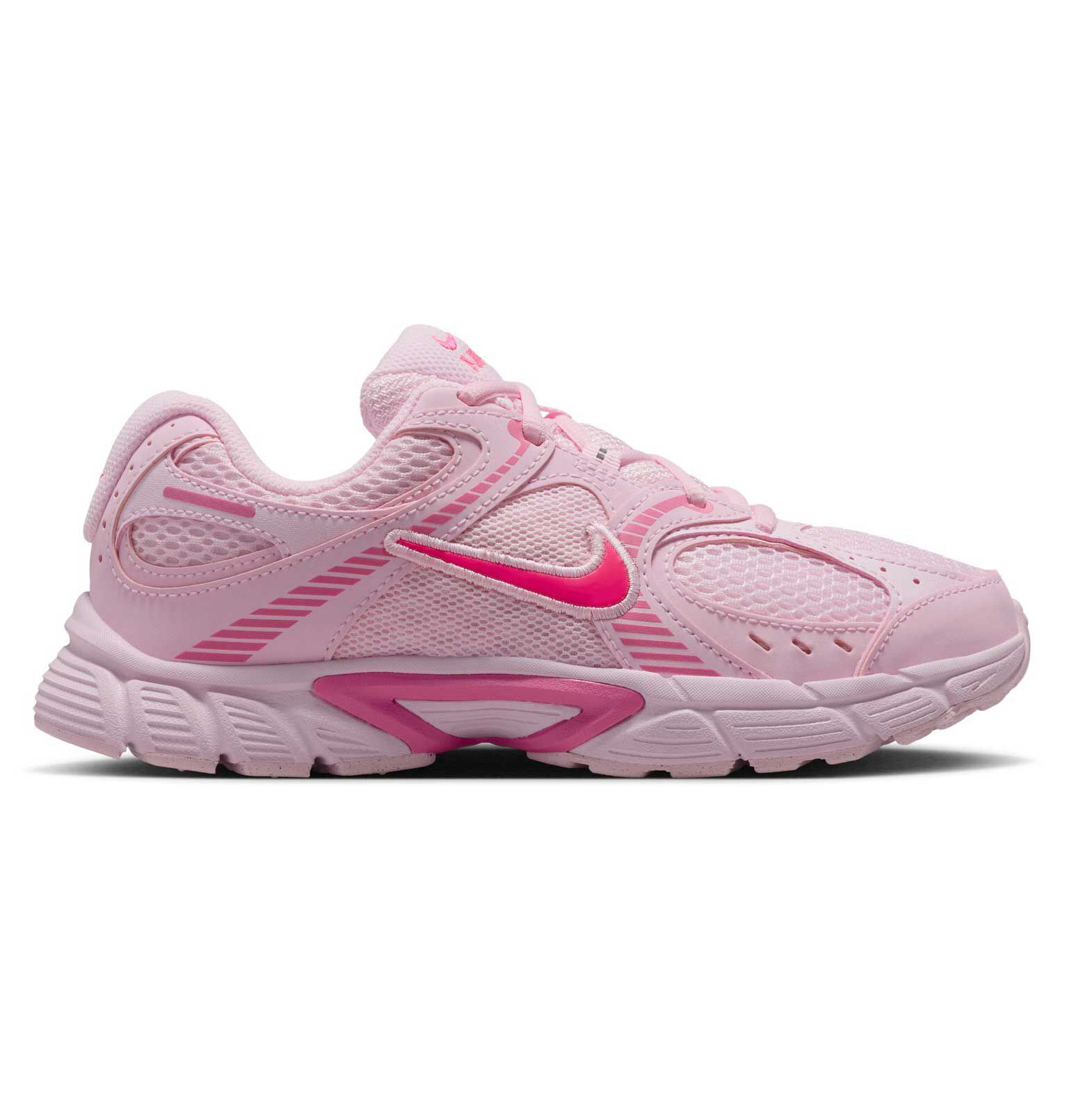 Nike V5 RNR Right Side View