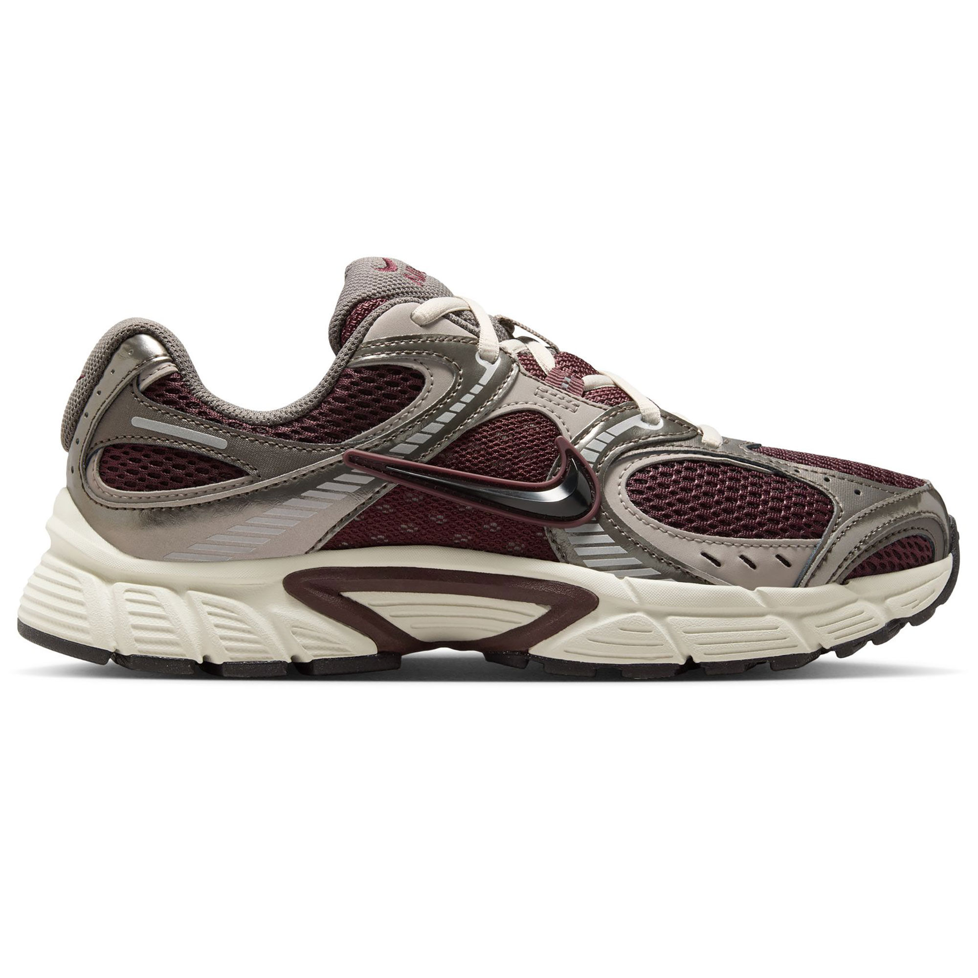 Nike V5 RNR Right Side View