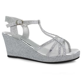  Chelsea Moreland Theater Right Side View