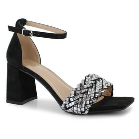  Dominique Nicole Eliana Right Side View