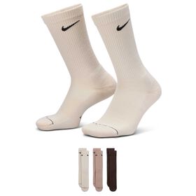  Nike Everyday Elevated Crew Socks 3-Pair Pack Side View With Package