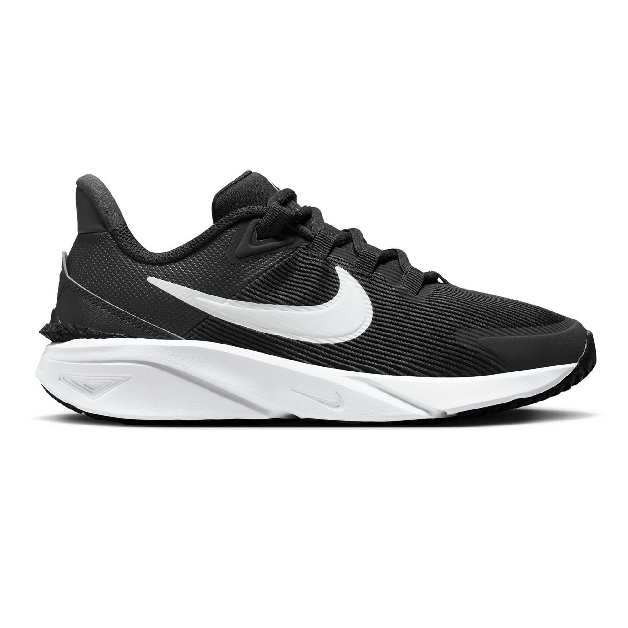 Nike Star Runner 4 Right Side View