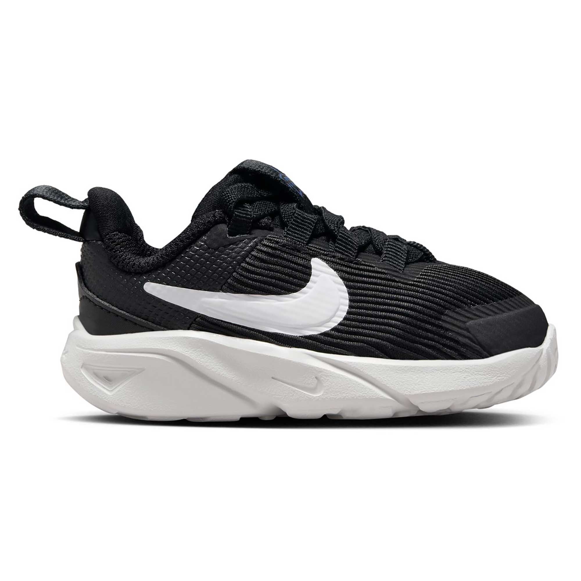 Nike Star Runner 4 Right Side View