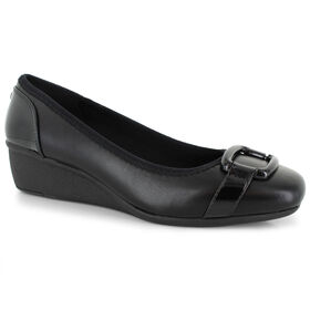 New Arrivals Anne Klein Wynetta Right Side View