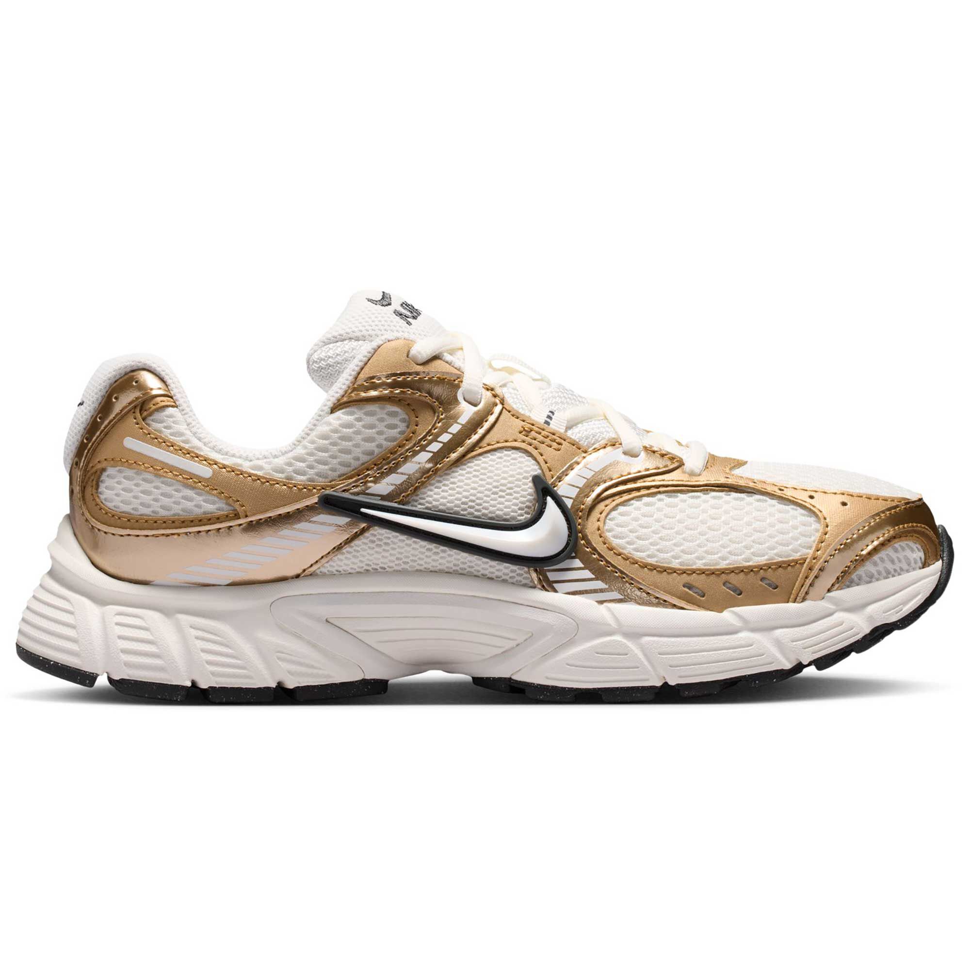 Nike V5 RNR Right Side View