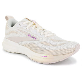  Brooks Trace 4 Right Side View