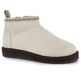 Cozy Shoes Essentials by MUK LUKS Larissa Short Right Side View