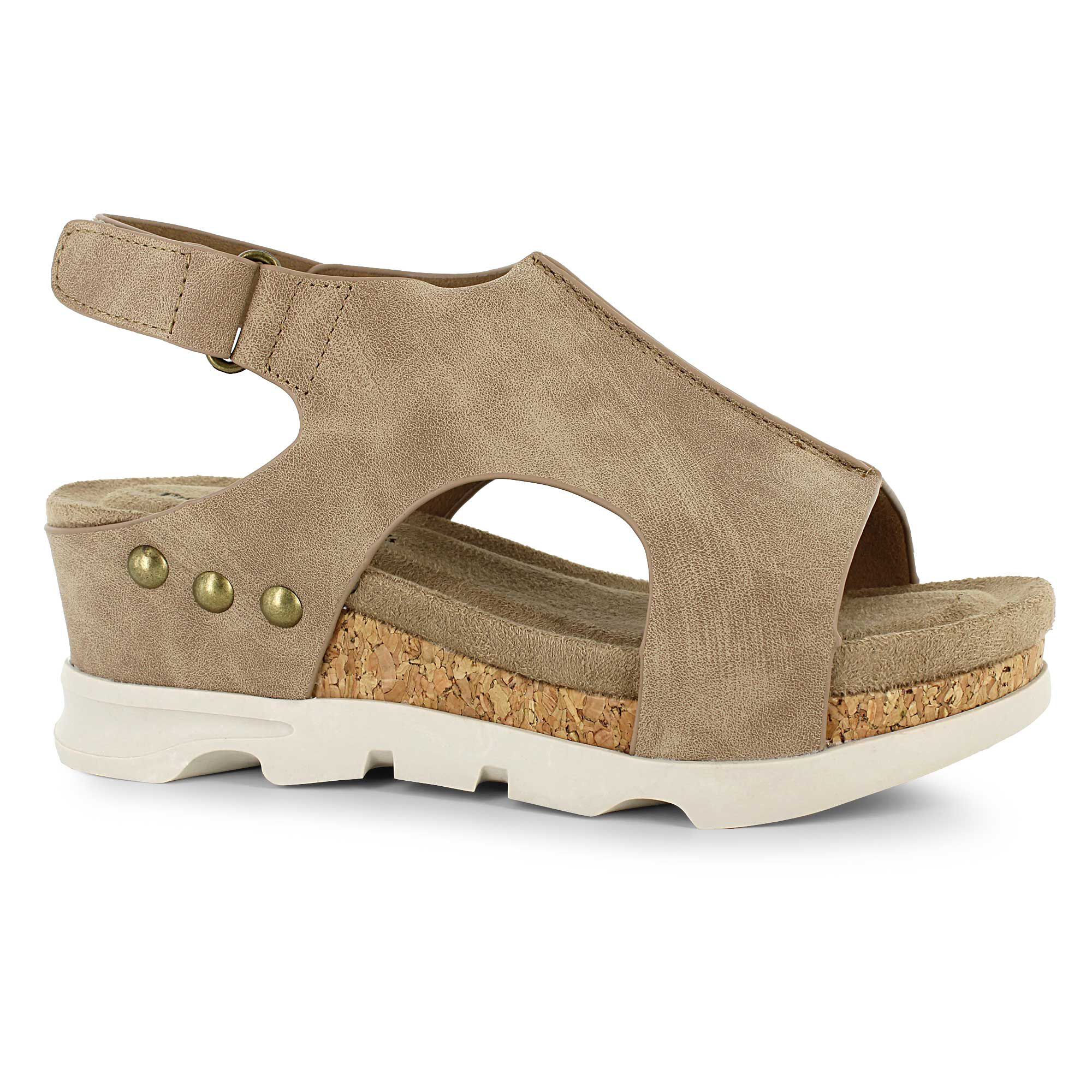 Pierre Dumas Hit-5 Right Side View