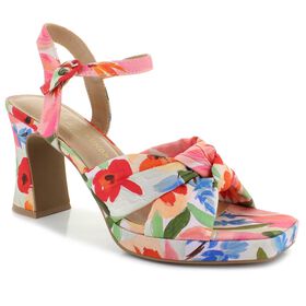 Bold Looks Chinese Laundry Garrity Right Side View