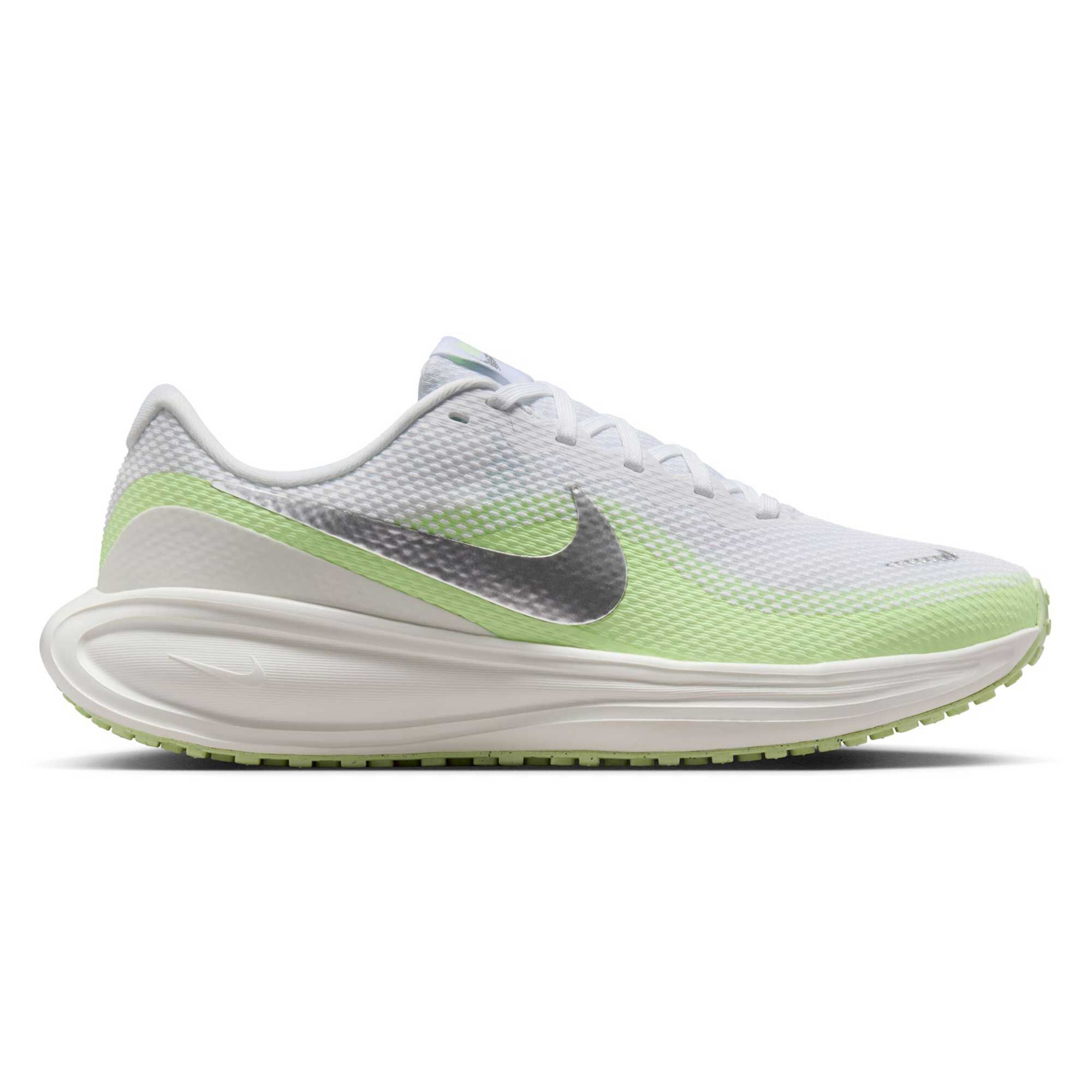 Nike Revolution 8 Right Side View