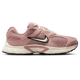  Nike V5 RNR Right Side View