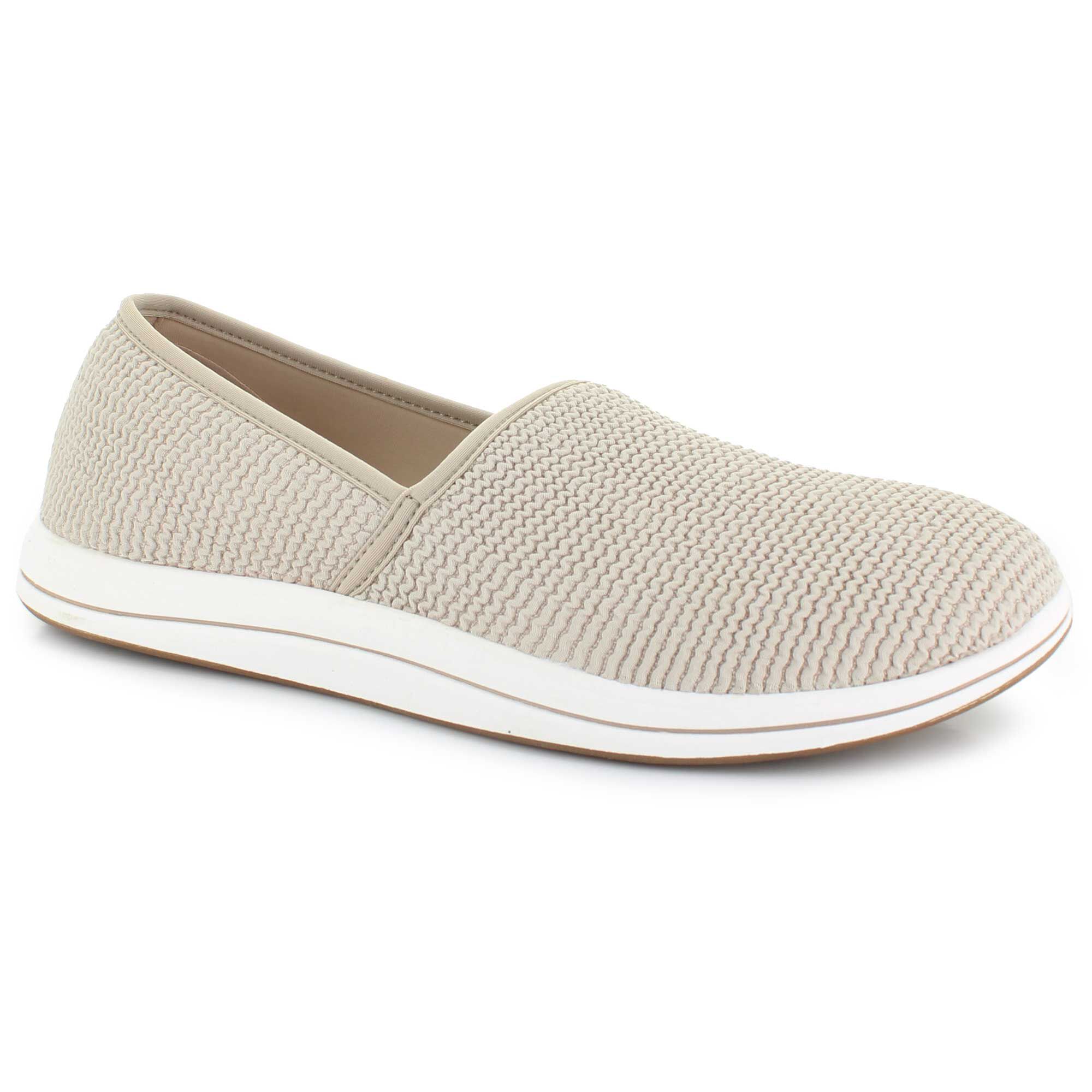 Clarks Cloudsteppers Breeze Stretch Right Side View