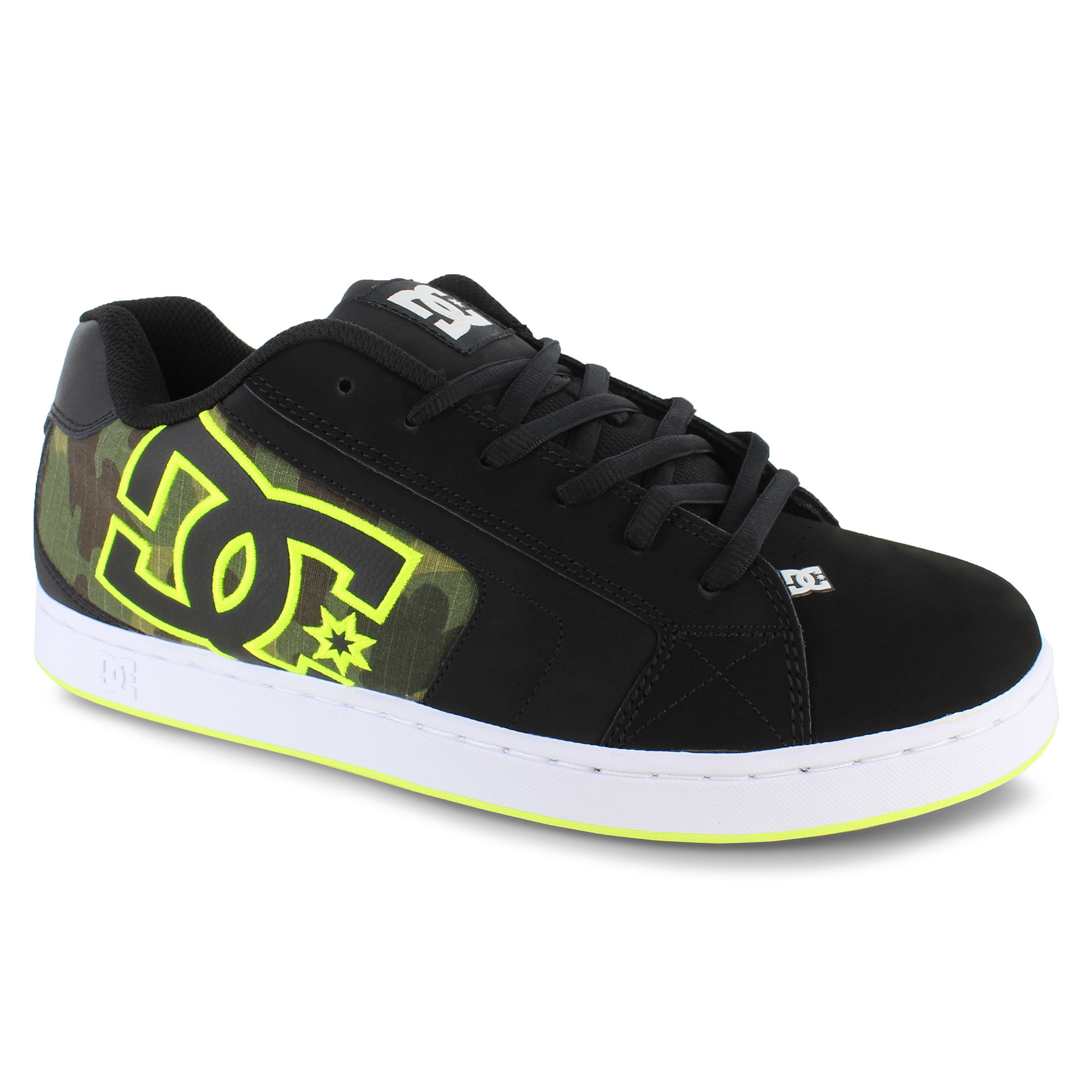 dc shoes store near me