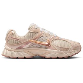 Chunky Sneakers & Shoes Nike V5 RNR Right Side View