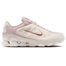 Performance Nike Reax 8 SL Right Side View