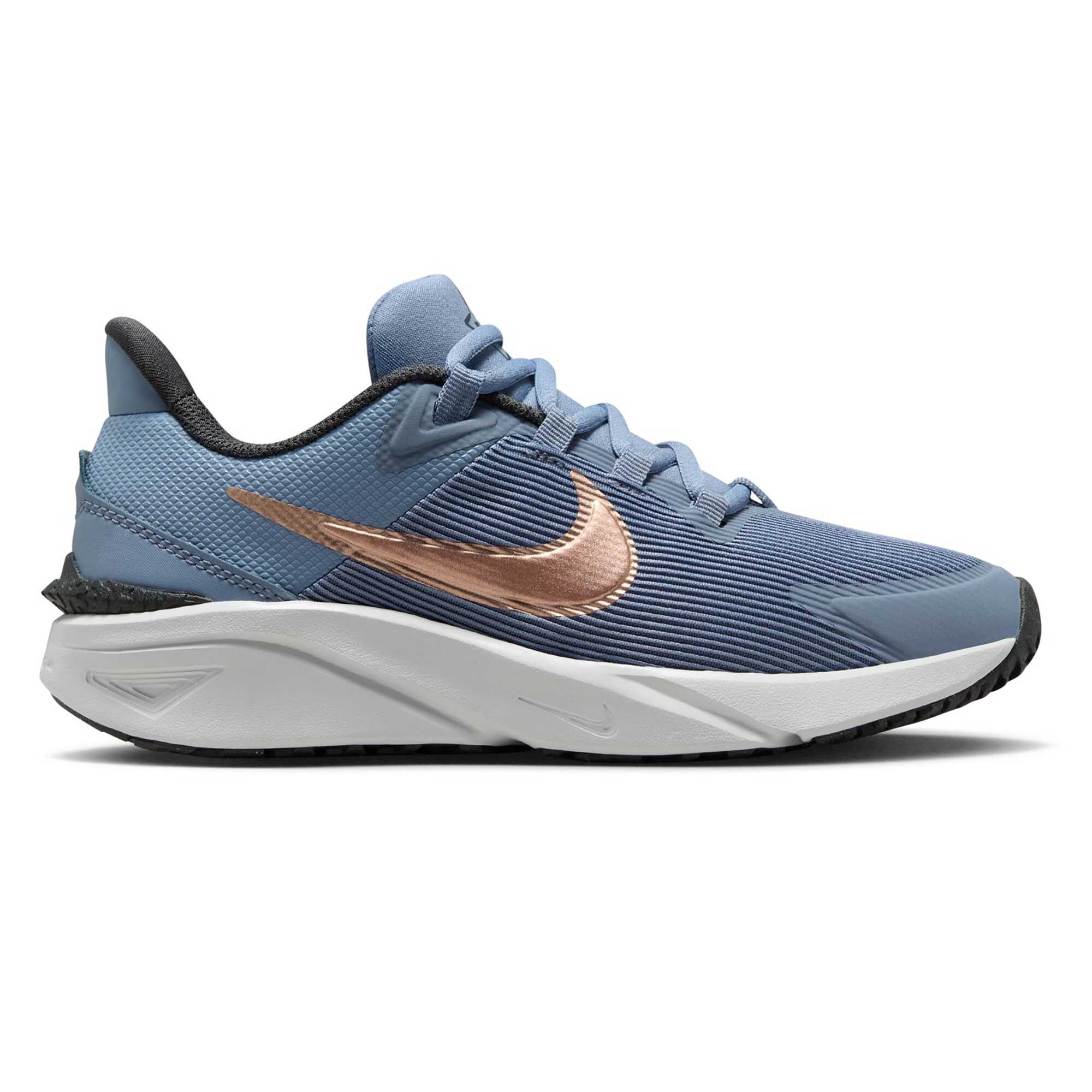 Nike Star Runner 4 Right Side View