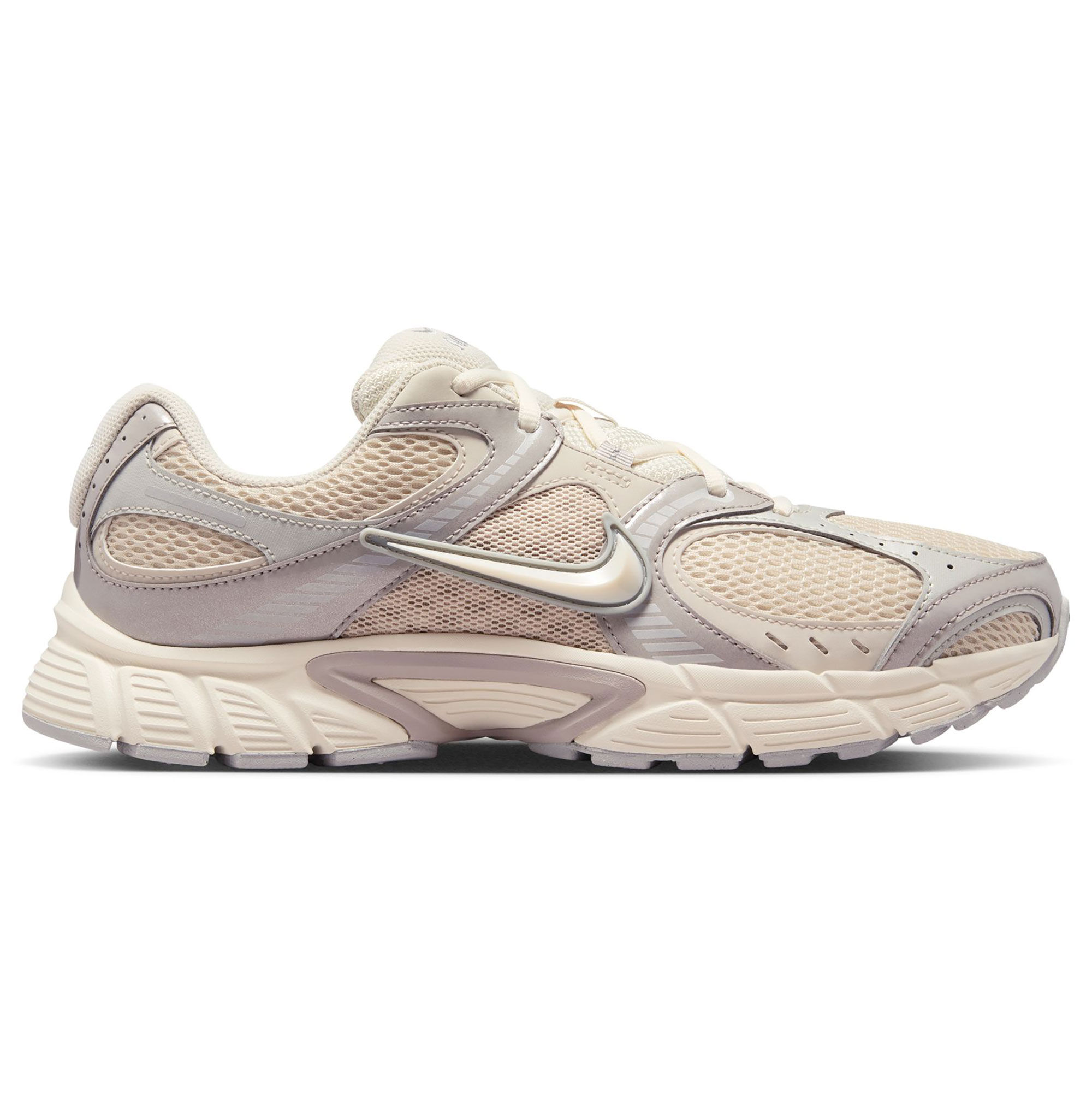 Nike V5 RNR Right Side View