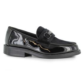  Studio Infinite Brady-B Right Side View