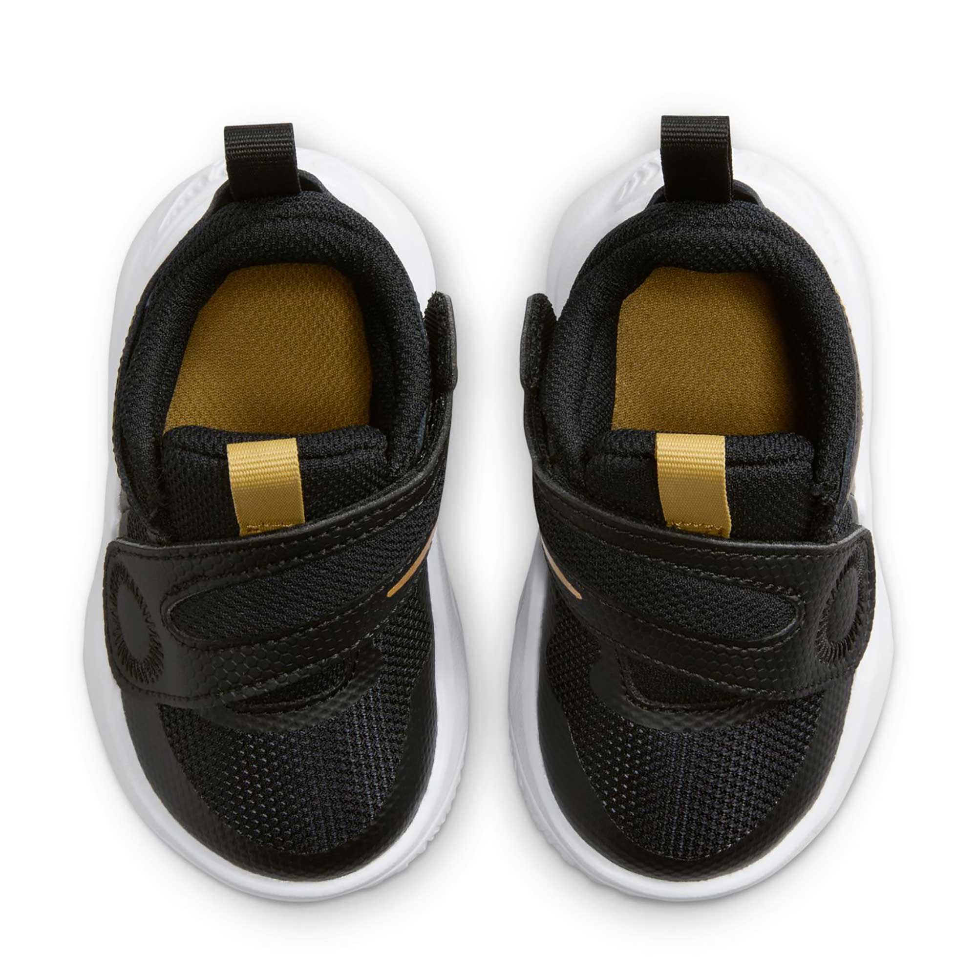 Nike Team Hustle D 11