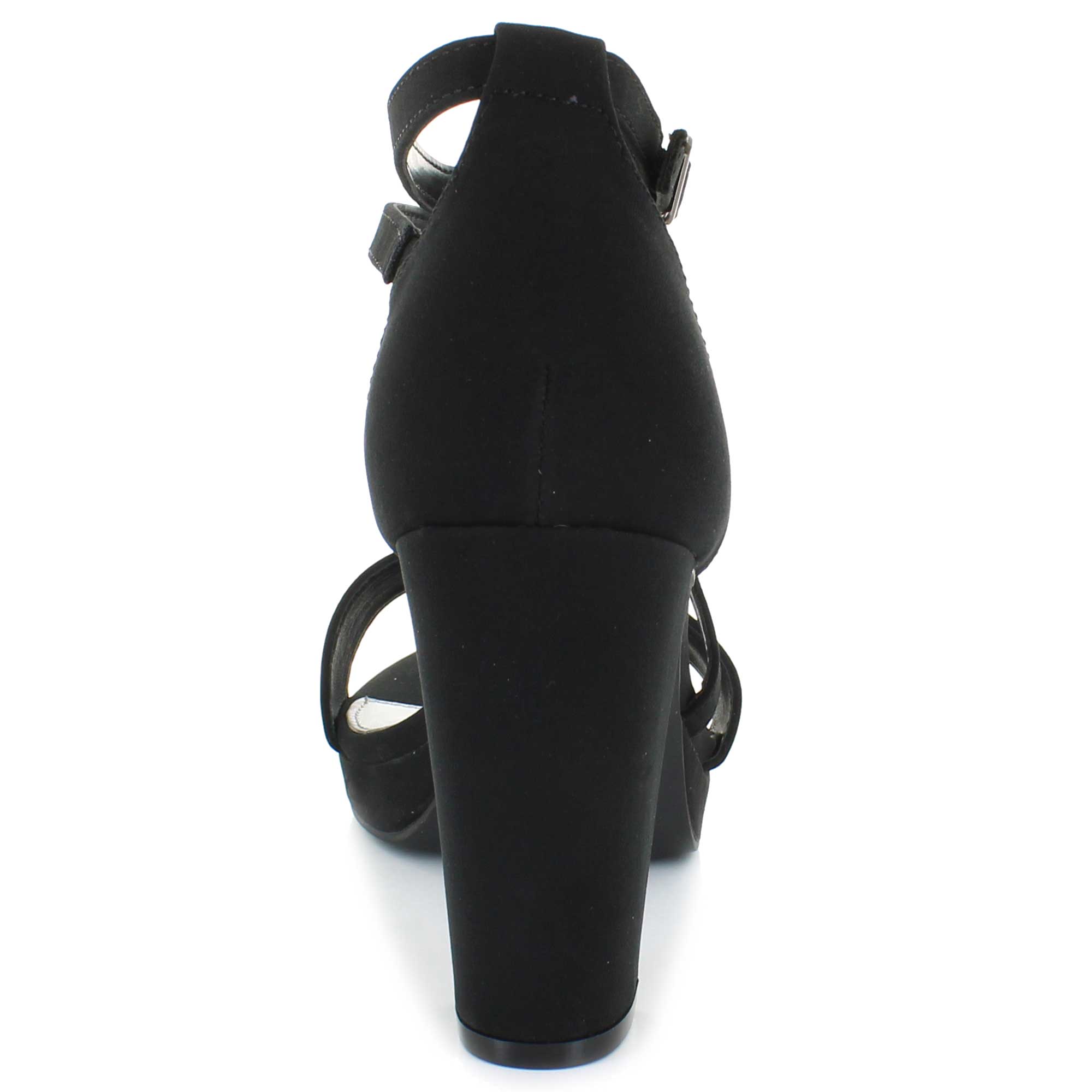 Chelsea Moreland Ivy