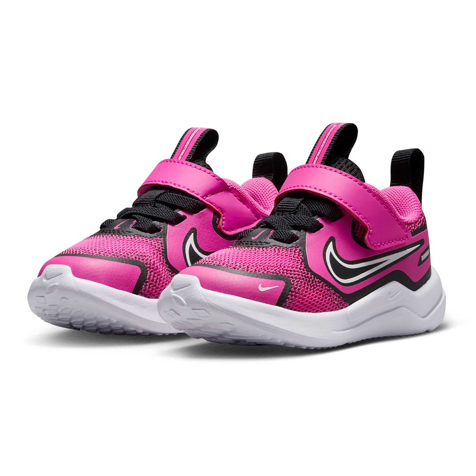 Nike Cosmic Runner