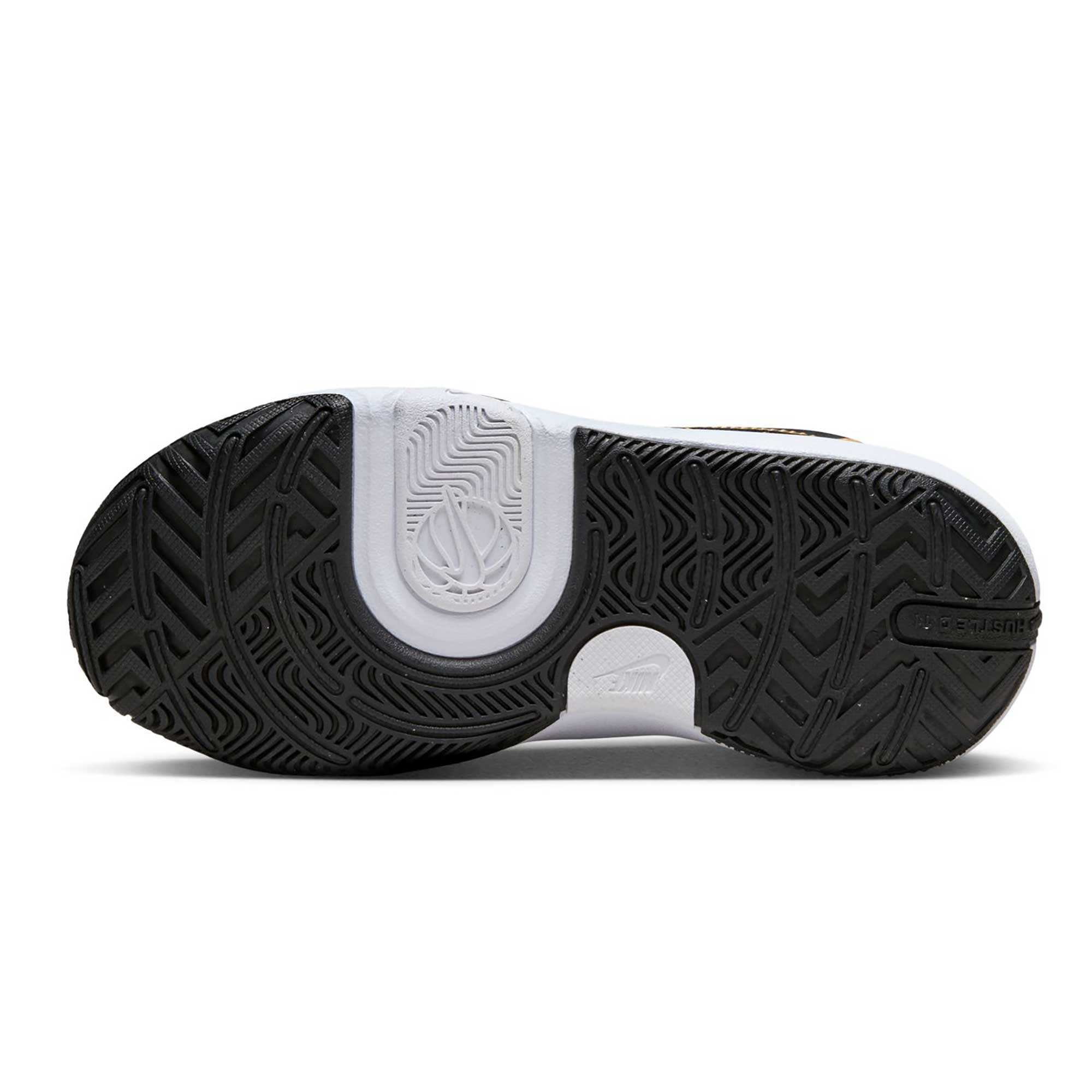 Nike Team Hustle D 11
