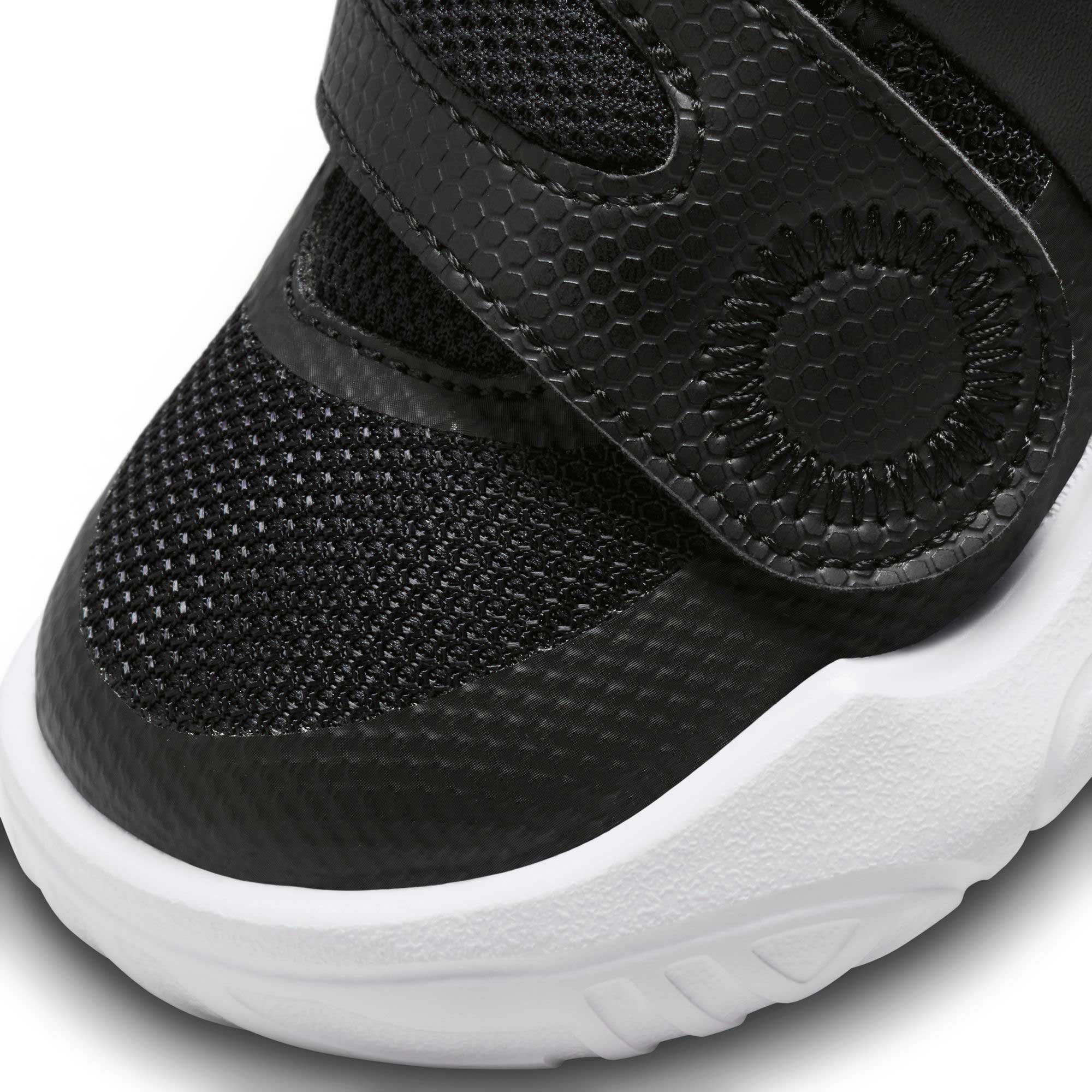 Nike Team Hustle D 11