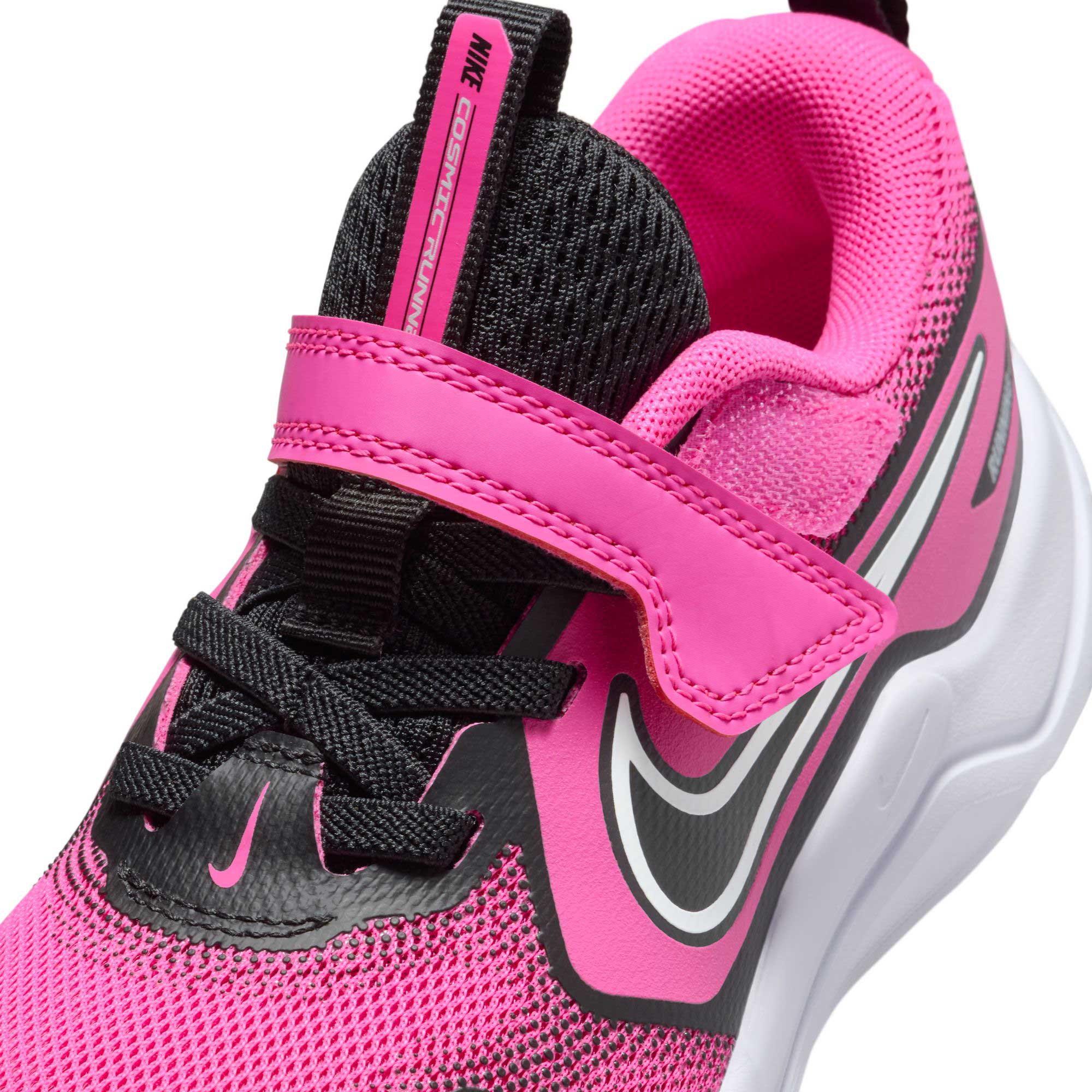 Nike Cosmic Runner