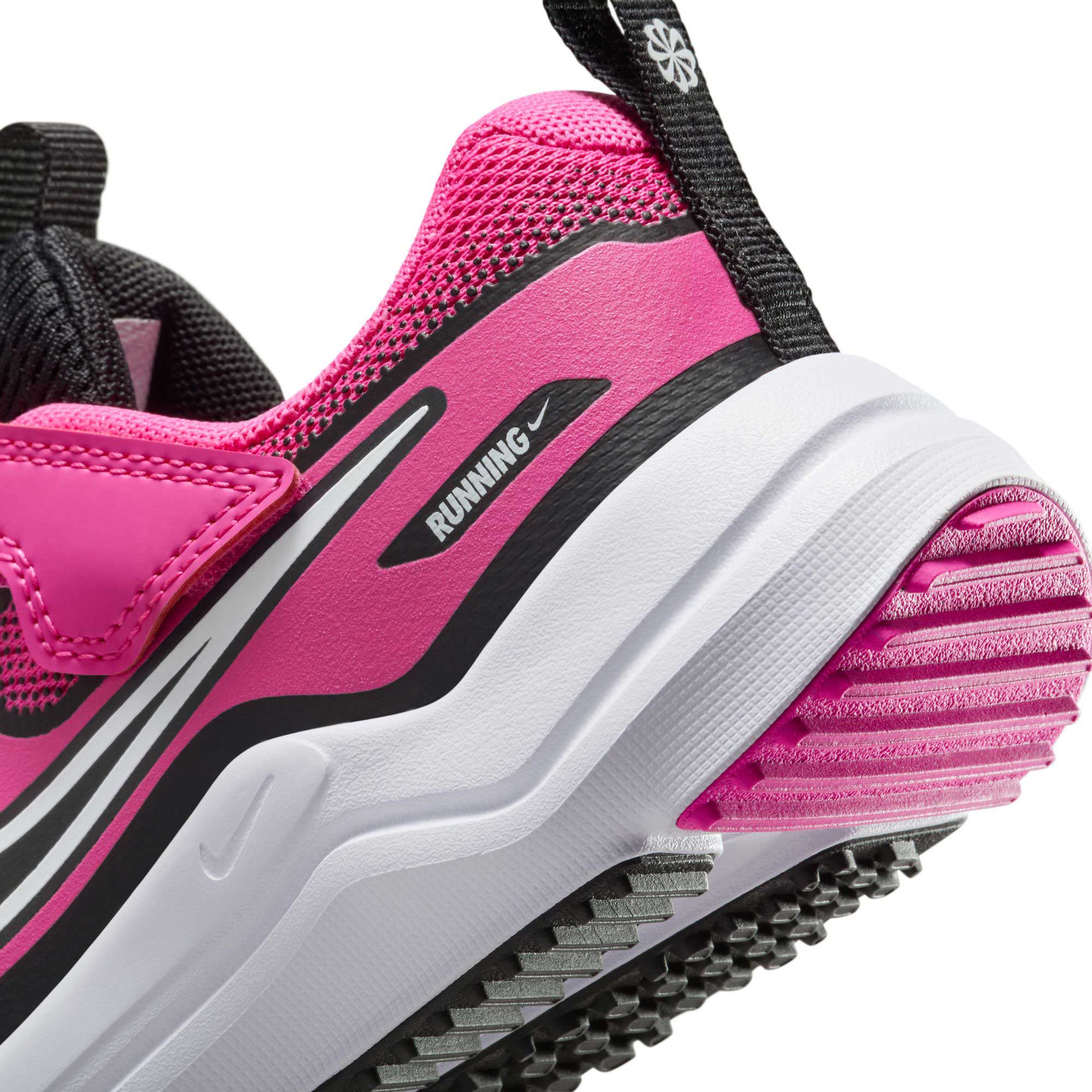 Nike Cosmic Runner