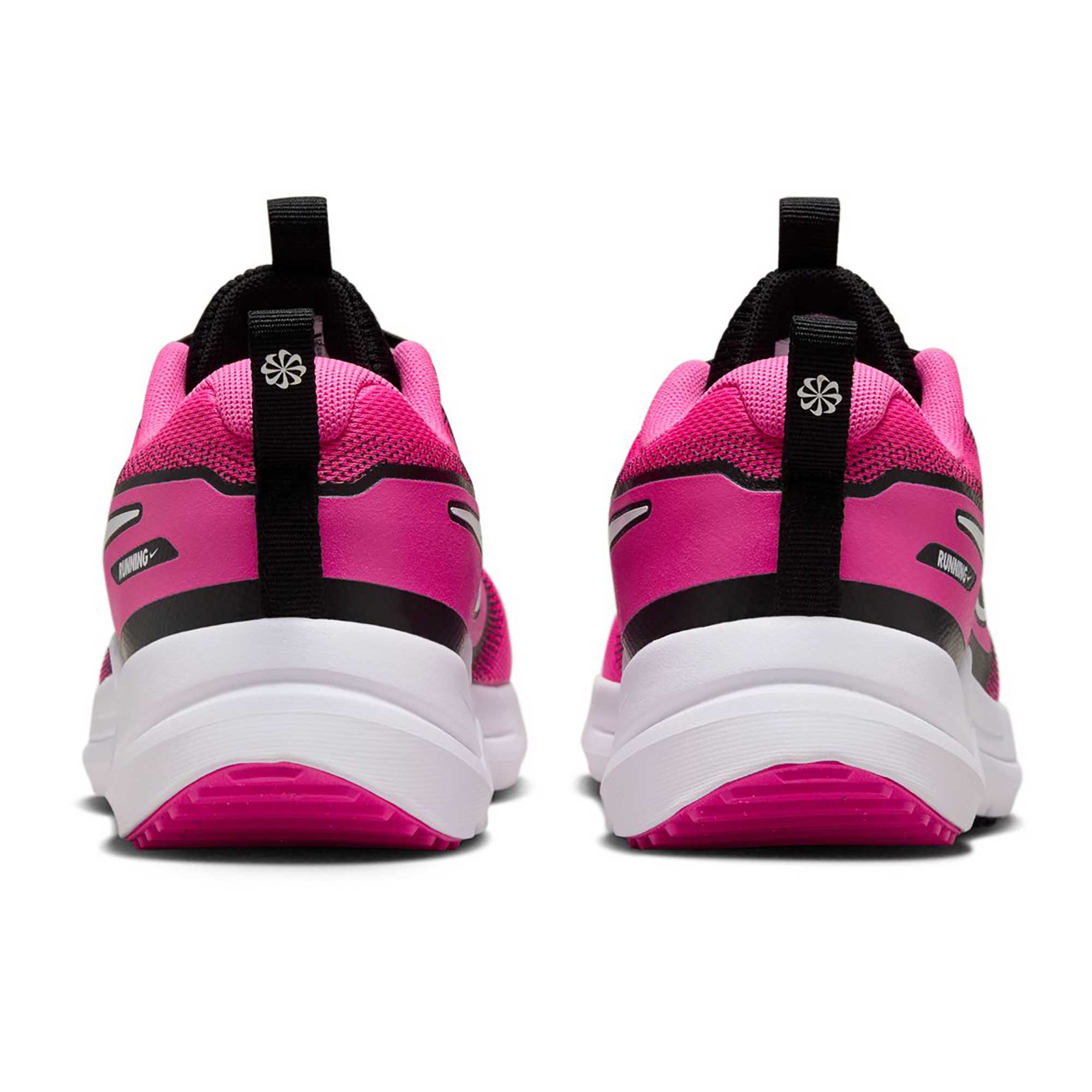 Nike Cosmic Runner